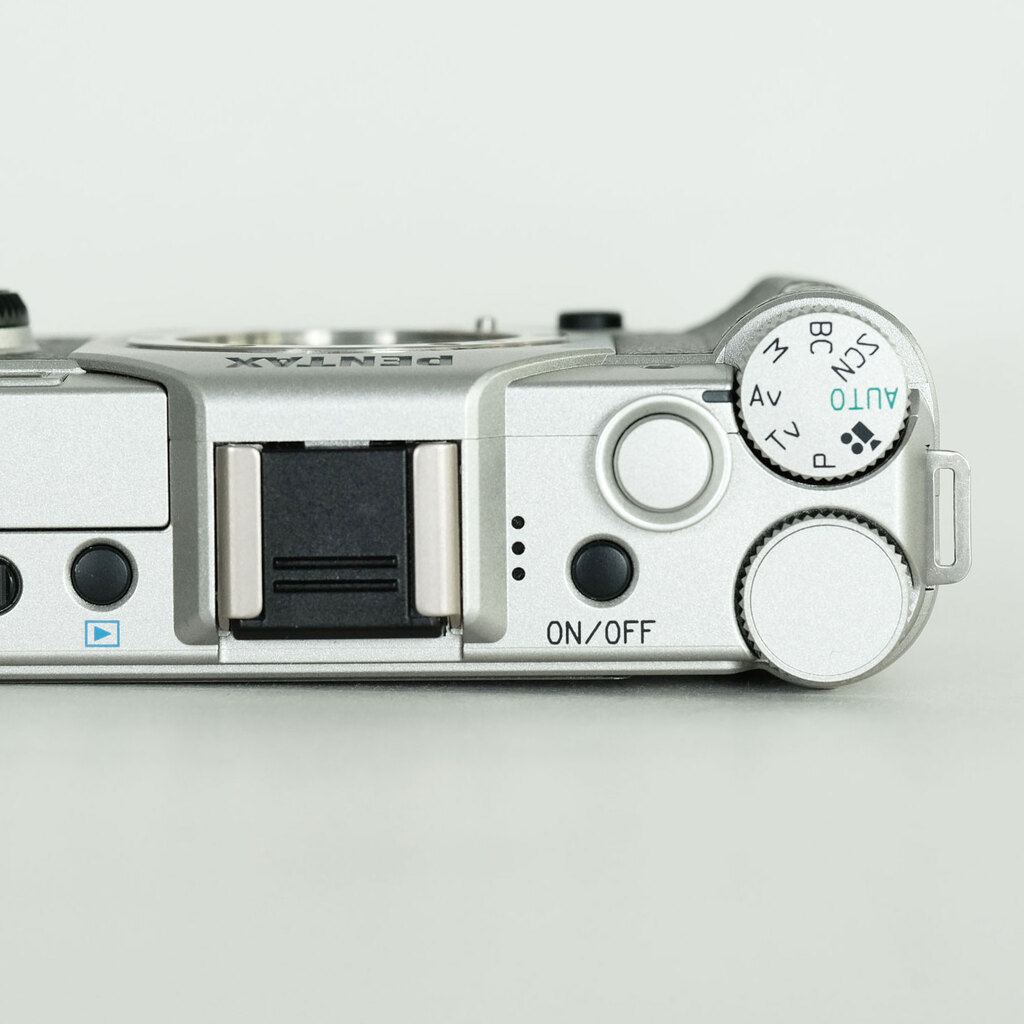 PENTAX Q7 ダブルズームキット シルバーの出品 | ONE SCENE