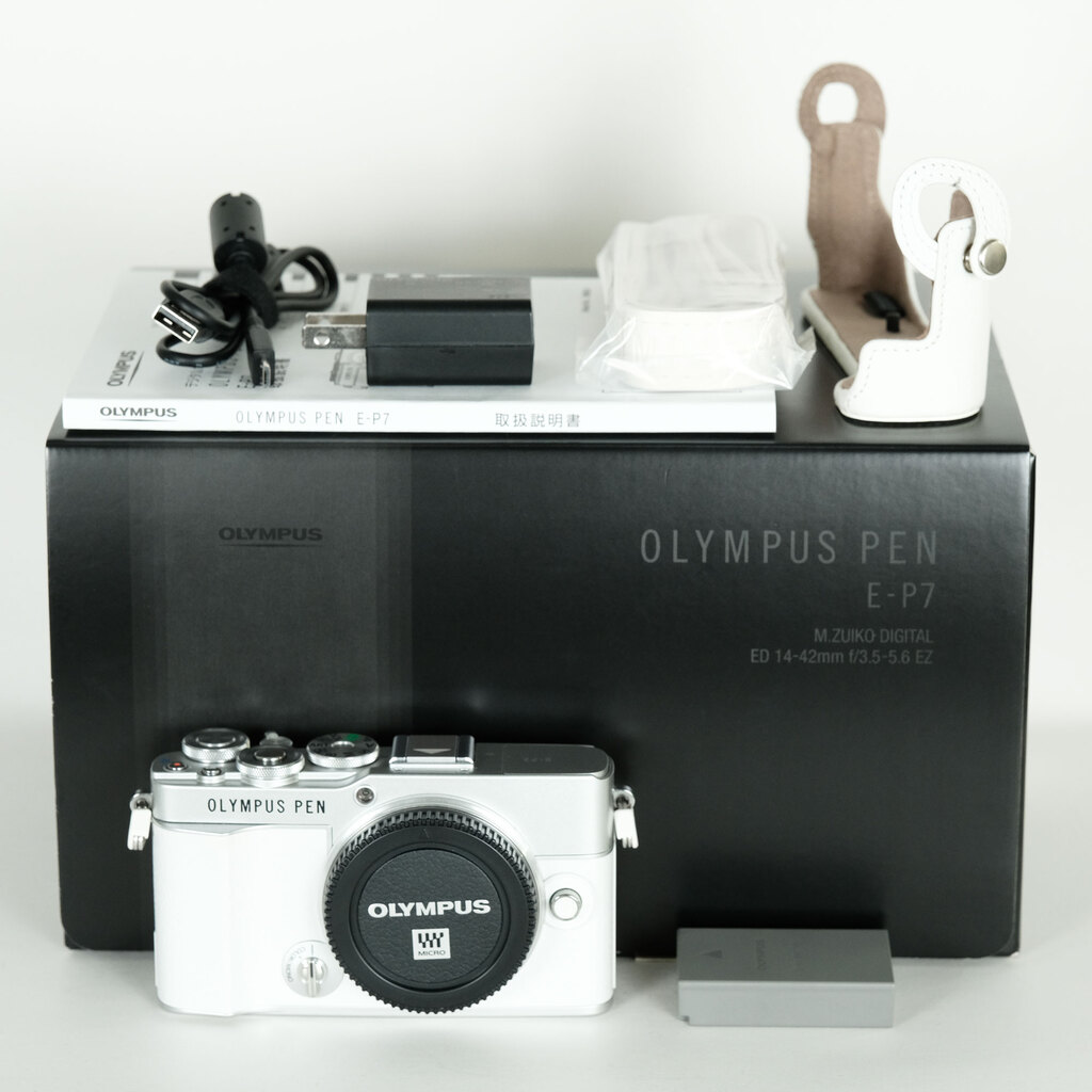OLYMPUS PEN E-P7