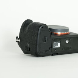SONY α7 IV(ILCE-7M4) SONY α7 IV(ILCE-7M4)