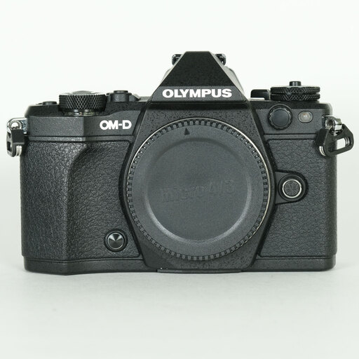 OLYMPUS OM-D E-M5 Mark II OLYMPUS OM-D E-M5 Mark II