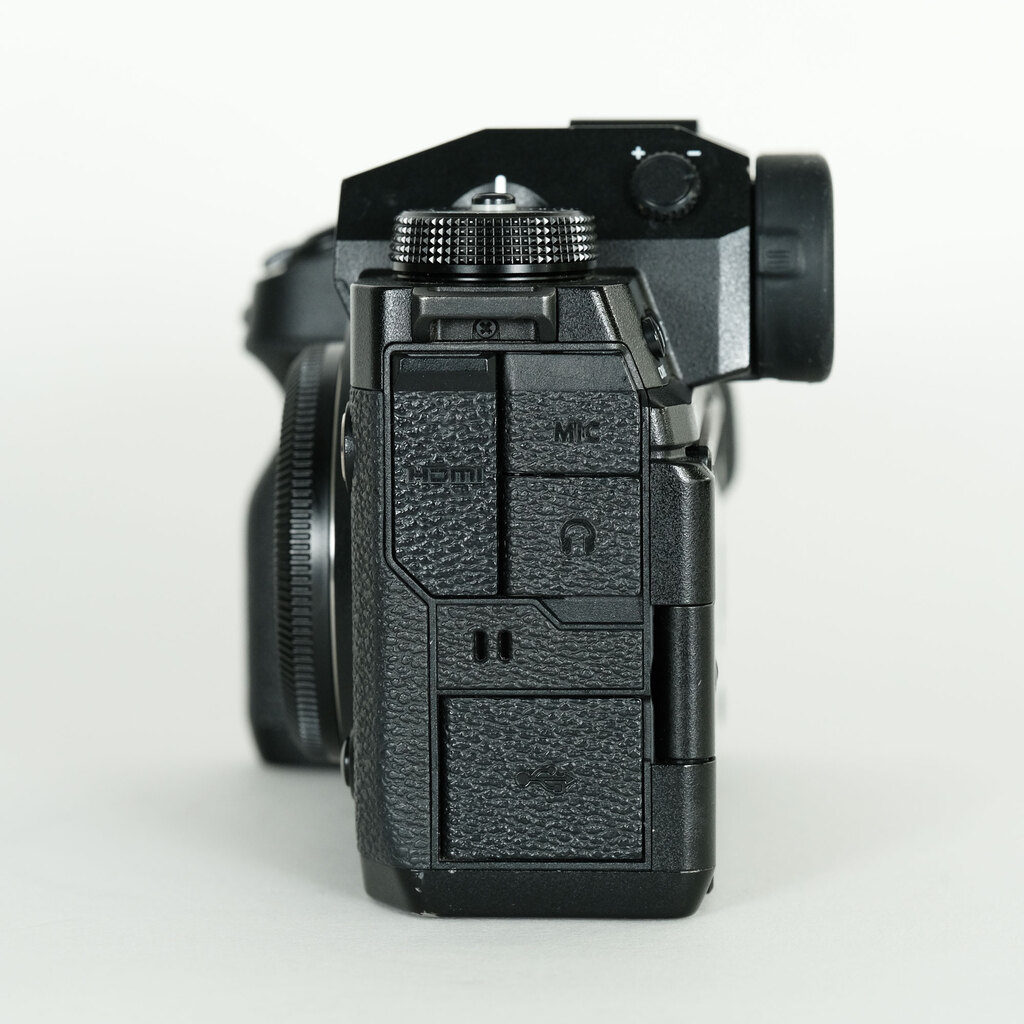 FUJIFILM X-H2 FUJIFILM X-H2