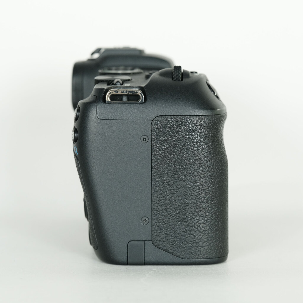 Canon EOS RPの出品 | ONE SCENE（ワンシーン）