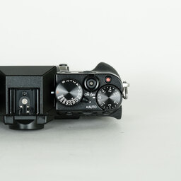 FUJIFILM X-T10 ボディ ブラック