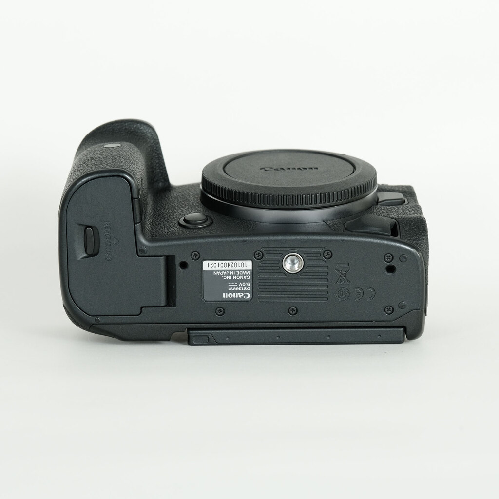 Canon EOS R5 Canon EOS R5