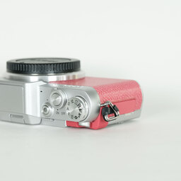 Panasonic LUMIX DMC-GF7 ボディ ピンク