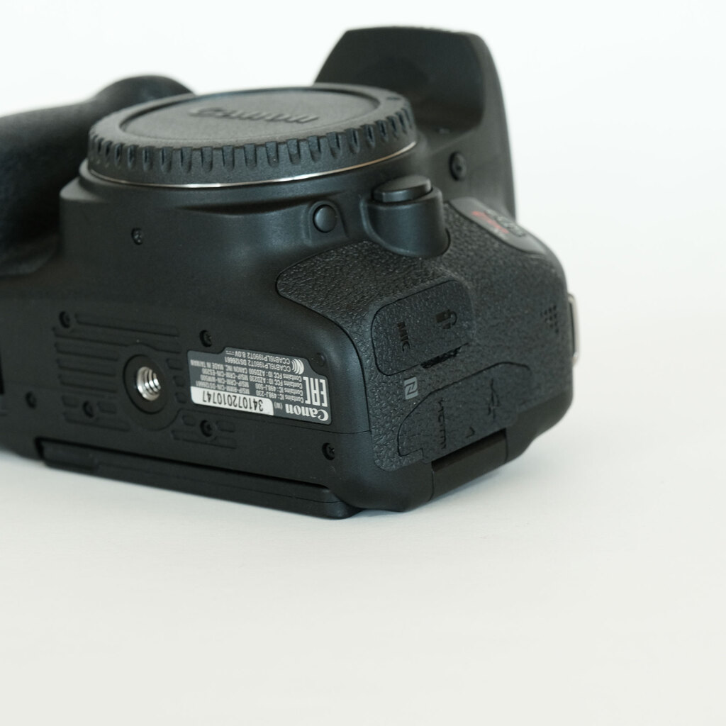 Canon EOS Kiss X9i Canon EOS Kiss X9i