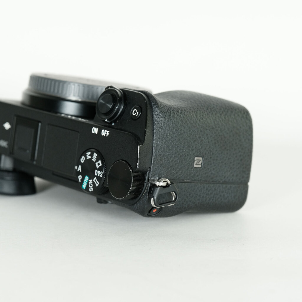 SONY α6400(ILCE-6400) SONY α6400(ILCE-6400)