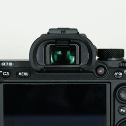 SONY α7 III(ILCE-7M3) SONY α7 III(ILCE-7M3)