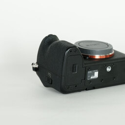 SONY α7 IV(ILCE-7M4) SONY α7 IV(ILCE-7M4)