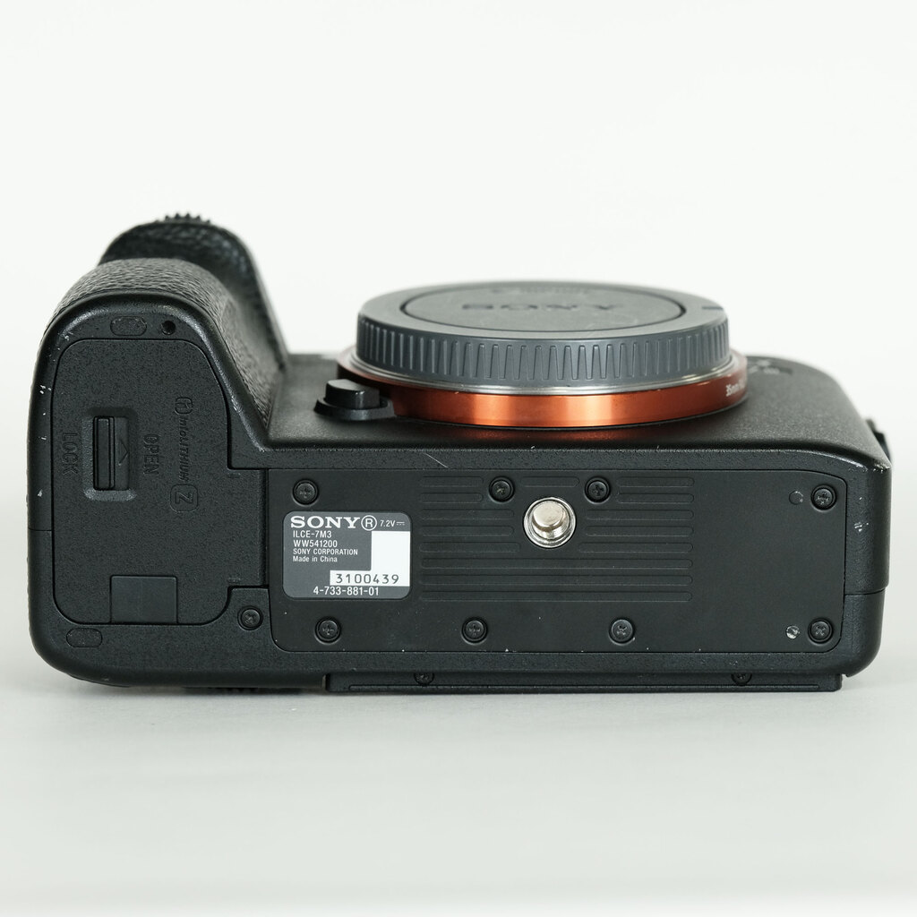 SONY α7 III(ILCE-7M3) SONY α7 III(ILCE-7M3)