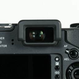 SIGMA sd Quattro & Art 30mm F1.4 DC HSM レンズキット SIGMA sd Quattro & Art 30mm F1.4 DC HSM レンズキット