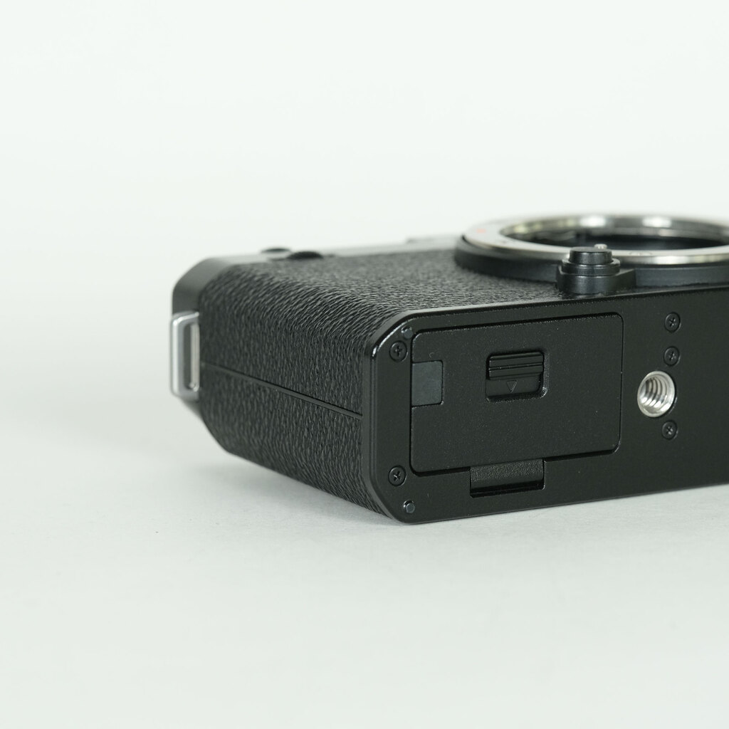 FUJIFILM X-E4 FUJIFILM X-E4