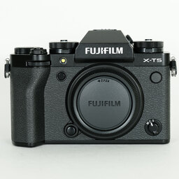 FUJIFILM X-T5 FUJIFILM X-T5