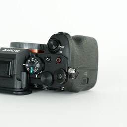 SONY α7 IV(ILCE-7M4) SONY α7 IV(ILCE-7M4)