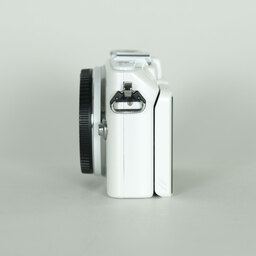 OLYMPUS PEN Lite E-PL6 ボディ ホワイト OLYMPUS PEN Lite E-PL6 ボディ ホワイト