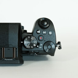 Panasonic LUMIX DC-G99 Panasonic LUMIX DC-G99
