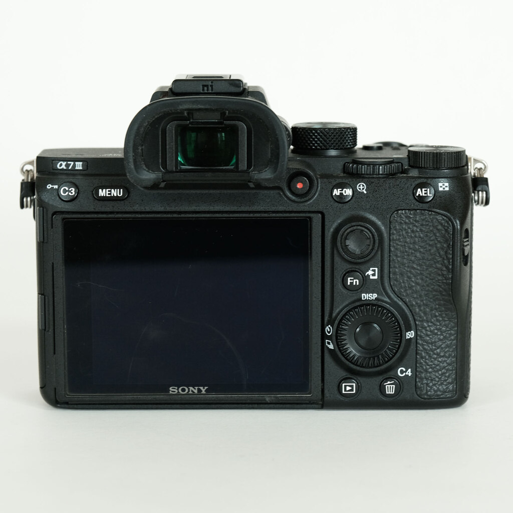 SONY α7 III(ILCE-7M3) SONY α7 III(ILCE-7M3)