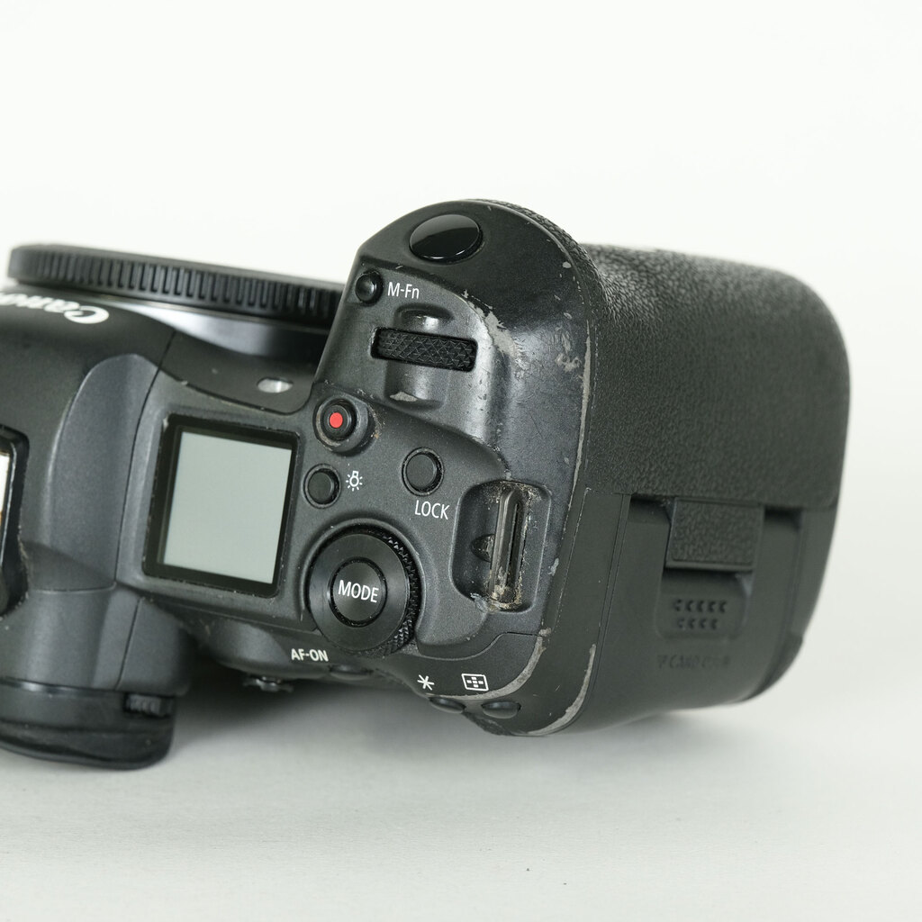 Canon EOS R5 Canon EOS R5