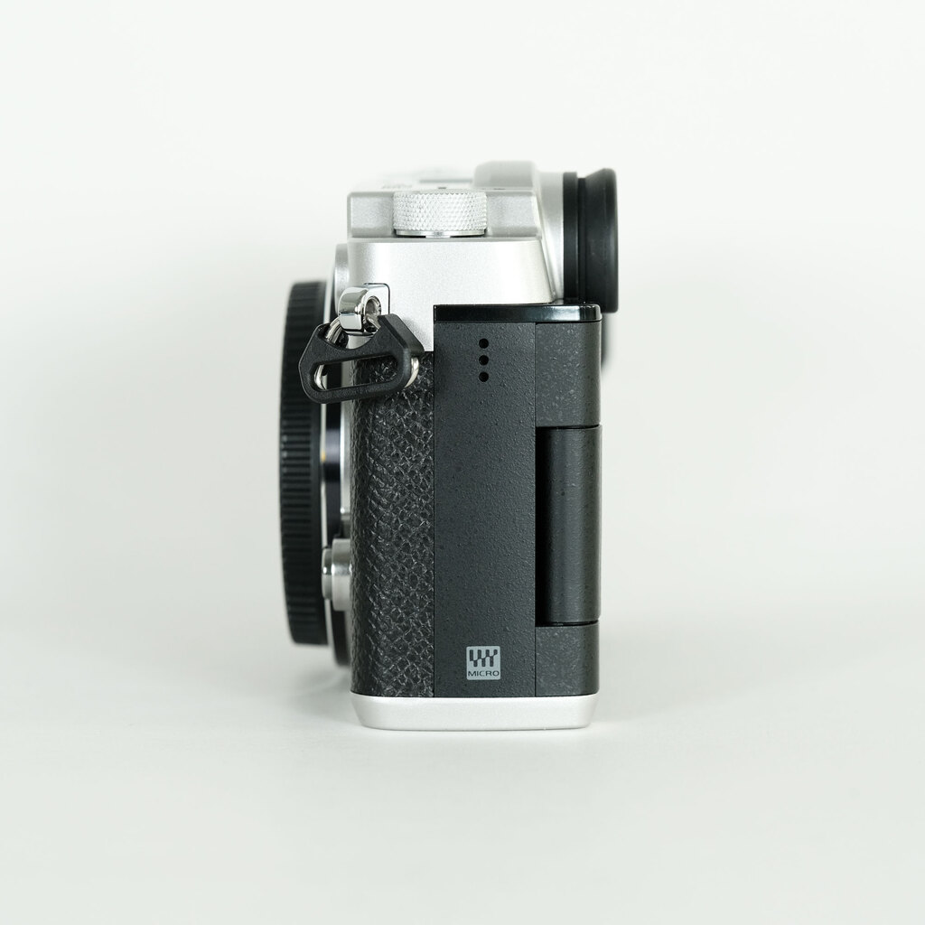 OLYMPUS PEN-F OLYMPUS PEN-F