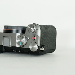 SONY α7C II（ILCE-7CM2）