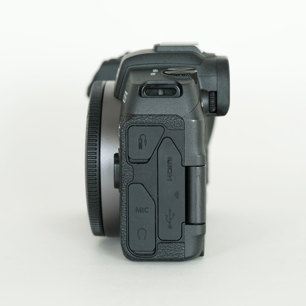 Canon EOS RP Canon EOS RP