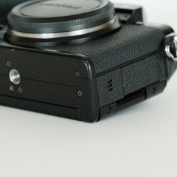 FUJIFILM X-S10