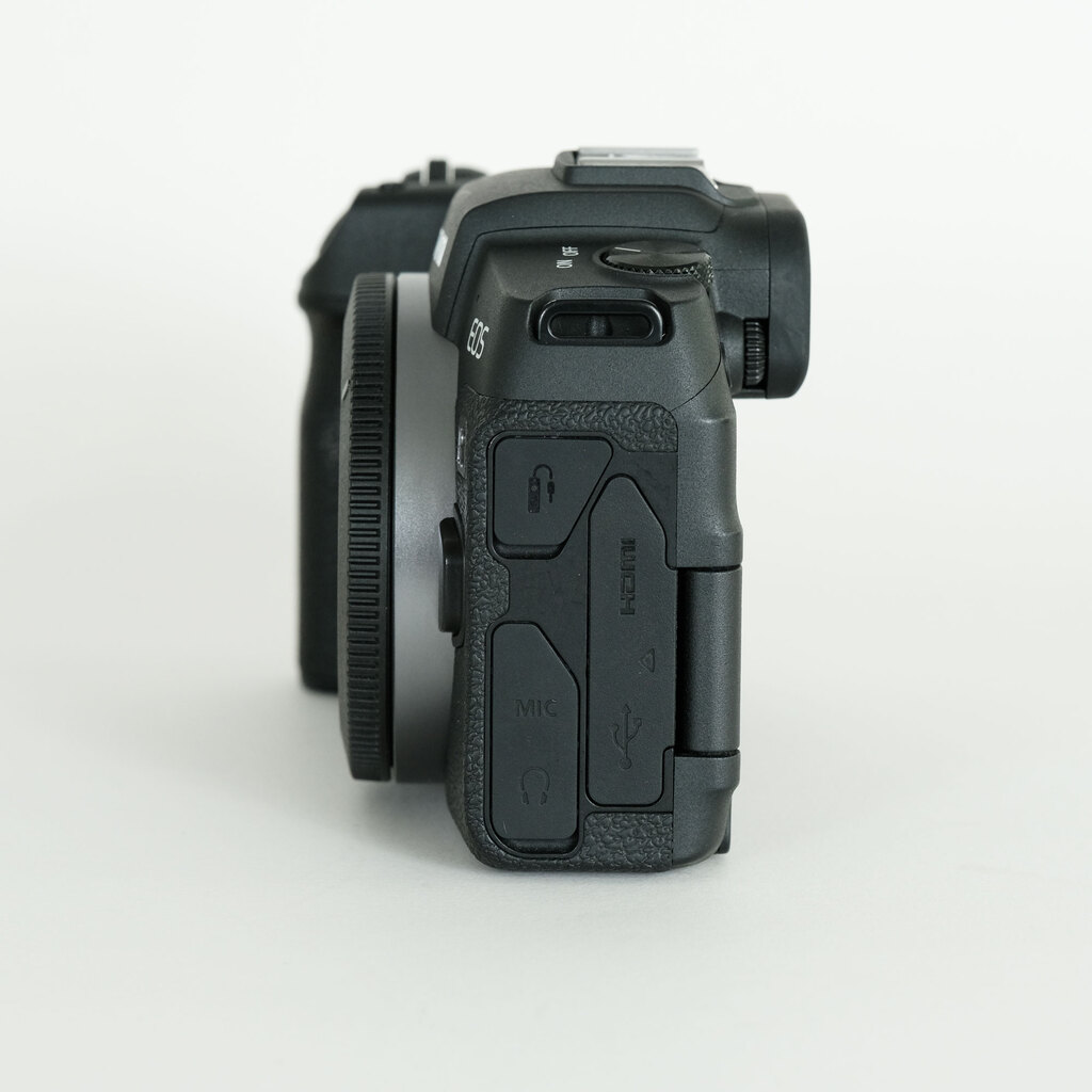 Canon EOS RP Canon EOS RP