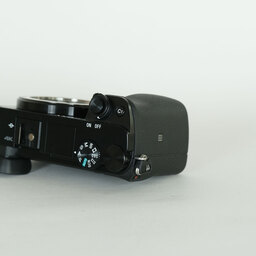 SONY α6100(ILCE-6100) SONY α6100(ILCE-6100)