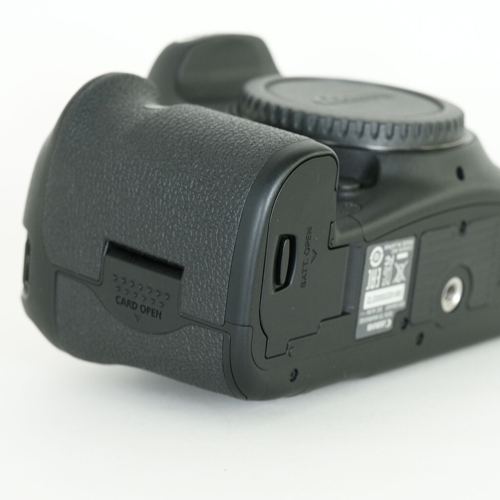 Canon EOS 7D Mark II Canon EOS 7D Mark II
