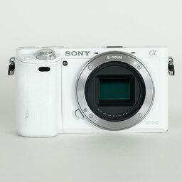 SONY α6000(ILCE-6000) SONY α6000(ILCE-6000)