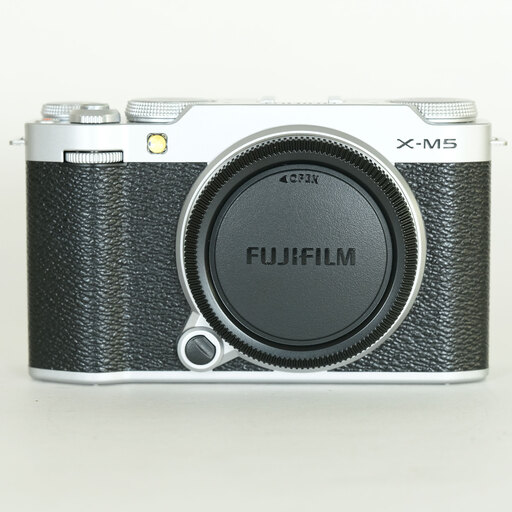 FUJIFILM X-M5