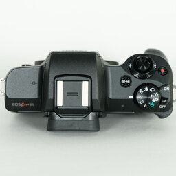 Canon EOS Kiss M Canon EOS Kiss M