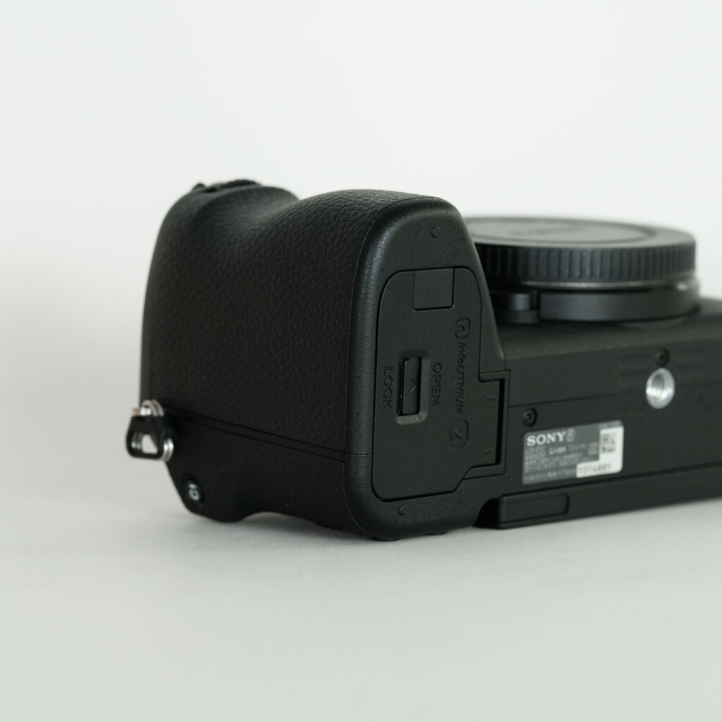 SONY α6700(ILCE-6700) SONY α6700(ILCE-6700)