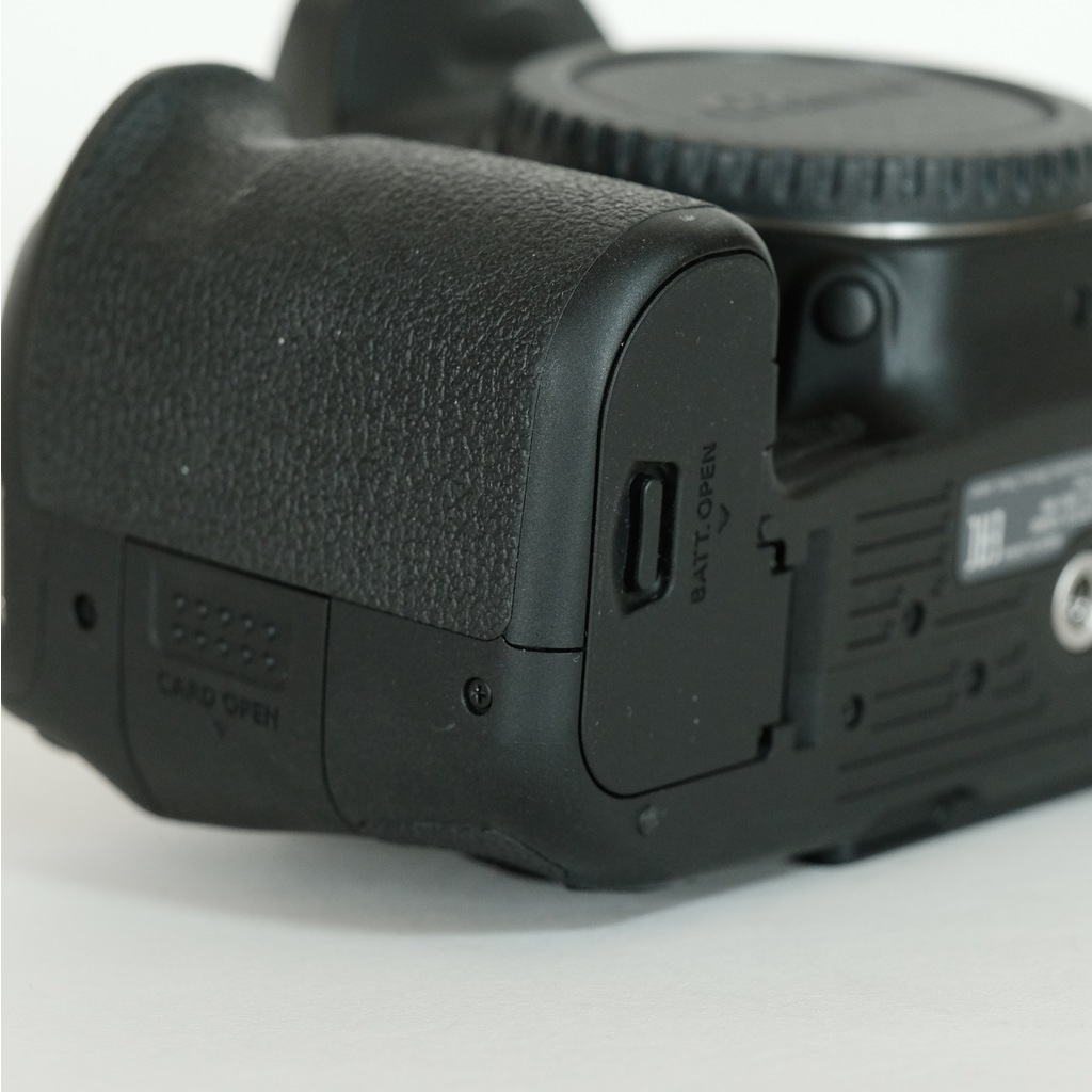 Canon EOS 90D 本体のみ（バッテリー無し）美品 Canon EOS 90D 本体のみ（バッテリー無し）美品
