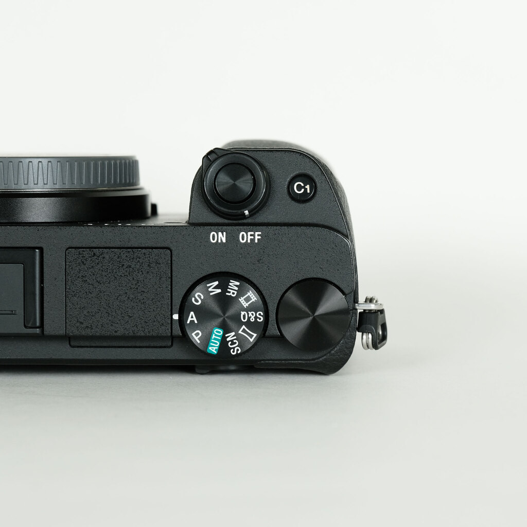 SONY α6400(ILCE-6400) SONY α6400(ILCE-6400)