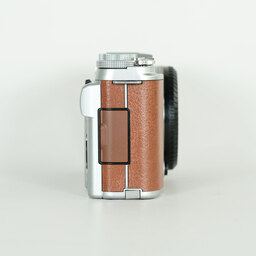 FUJIFILM X-M1 ボディ ブラウン FUJIFILM X-M1 ボディ ブラウン