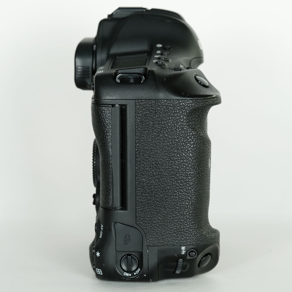 Canon EOS-1D X Mark II