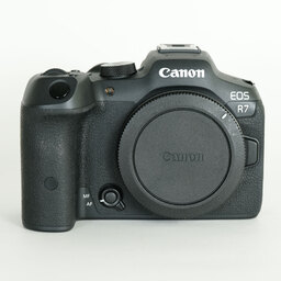 Canon EOS R7 Canon EOS R7