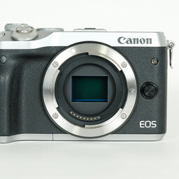 Canon EOS M6 Canon EOS M6