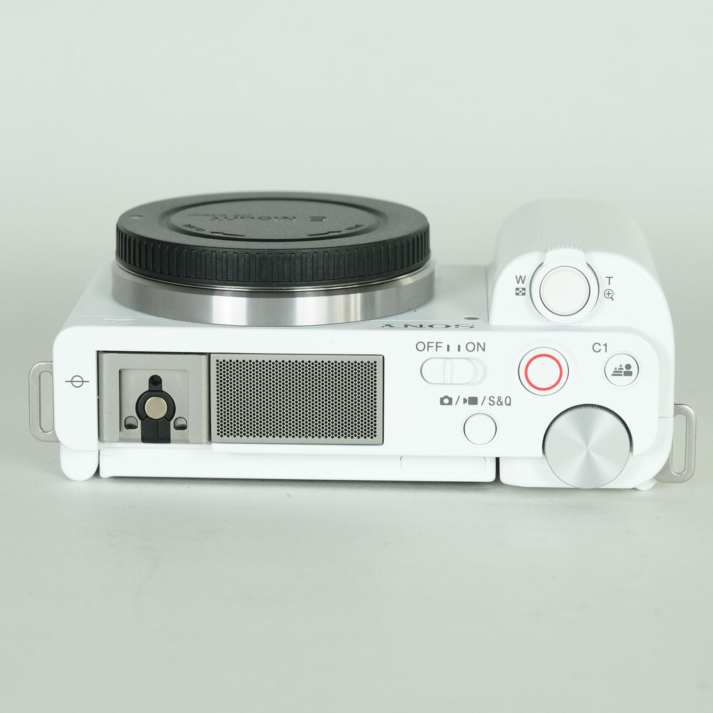 SONY VLOGCAM ZV-E10 SONY VLOGCAM ZV-E10