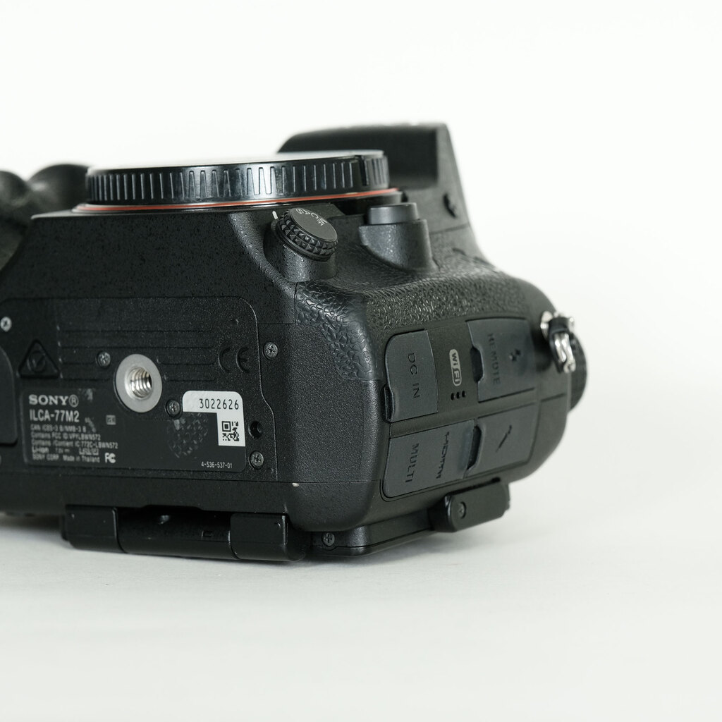 SONY α77IIボディ ILCA-77M2 SONY α77IIボディ ILCA-77M2