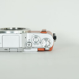 Panasonic LUMIX DC-GF10 ボディ オレンジ Panasonic LUMIX DC-GF10 ボディ オレンジ
