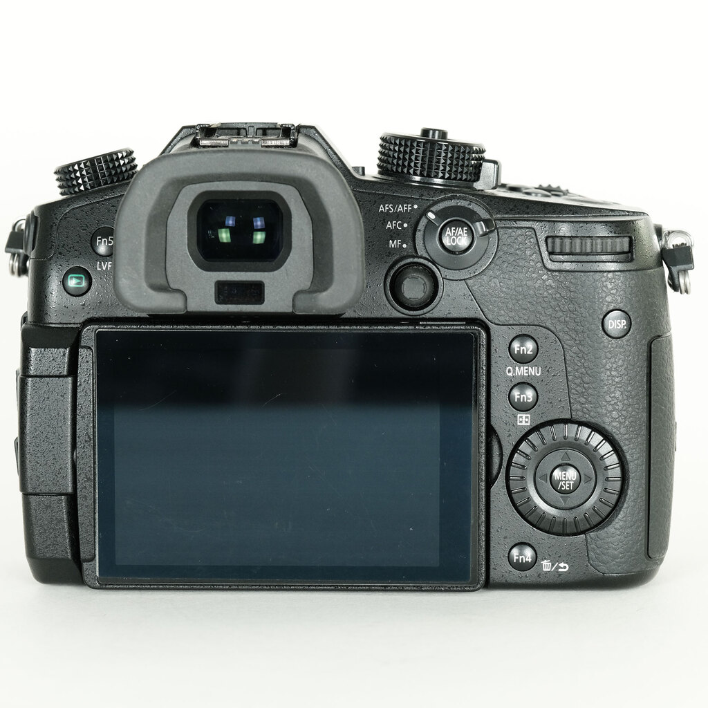 Panasonic LUMIX DC-GH5 Panasonic LUMIX DC-GH5