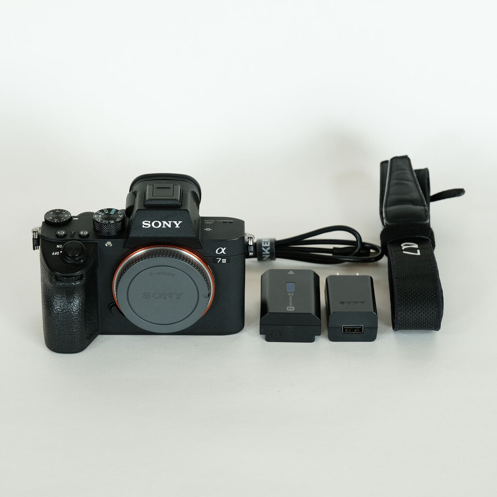 SONY α7 III(ILCE-7M3) SONY α7 III(ILCE-7M3)