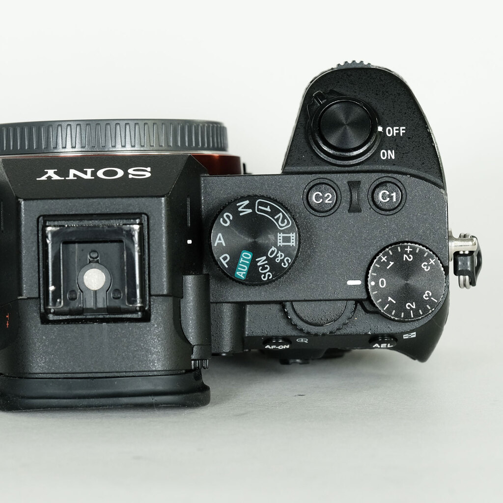 SONY α7 III(ILCE-7M3) SONY α7 III(ILCE-7M3)