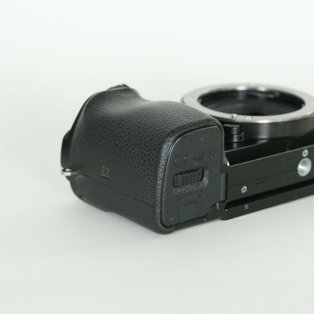 SONY α6000(ILCE-6000) SONY α6000(ILCE-6000)