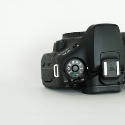 Canon EOS 90D