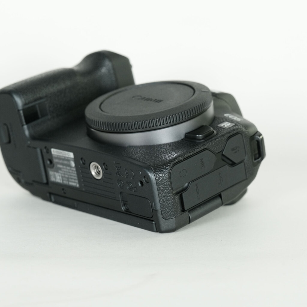 Canon EOS R Canon EOS R