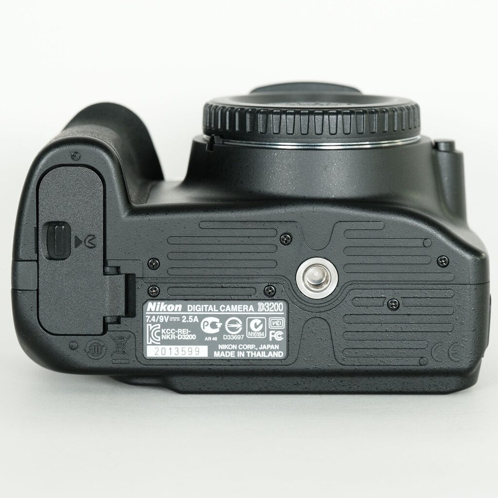 Nikon D3200ボディ ブラックの出品 | ONE SCENE（ワンシーン）