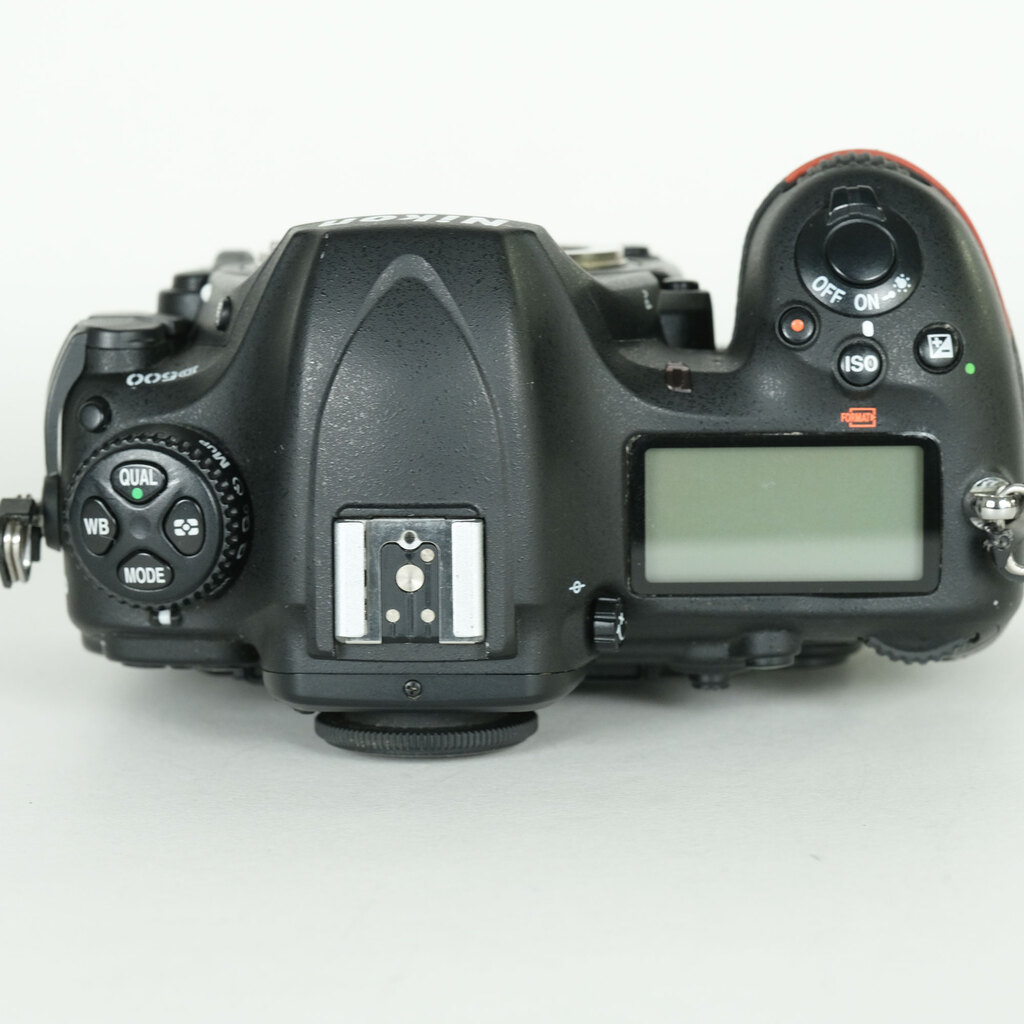 Nikon D500